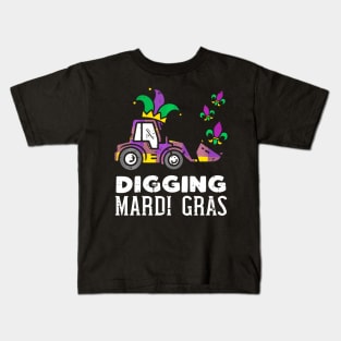 Kids Digging Mardi Gras Bulldozer Truck Cute Boys Kids T-Shirt